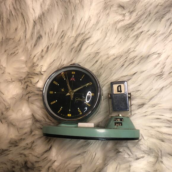 Vintage Golden C-ck Wind Up Calendar Alarm Clock - Picture 2 of 12